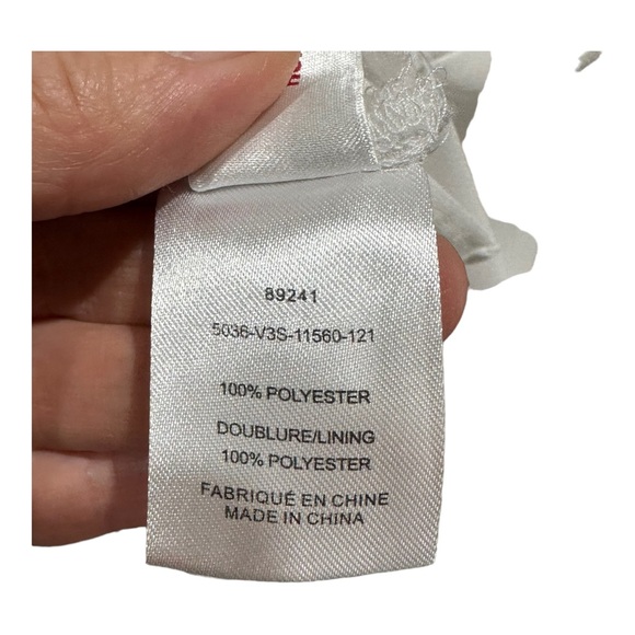 Laura Plus 22 cream neck top - Picture 7 of 11